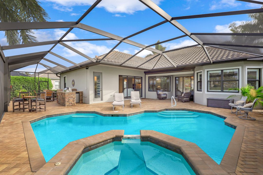 10153 Biscayne Bay Ln, Naples, FL 34120