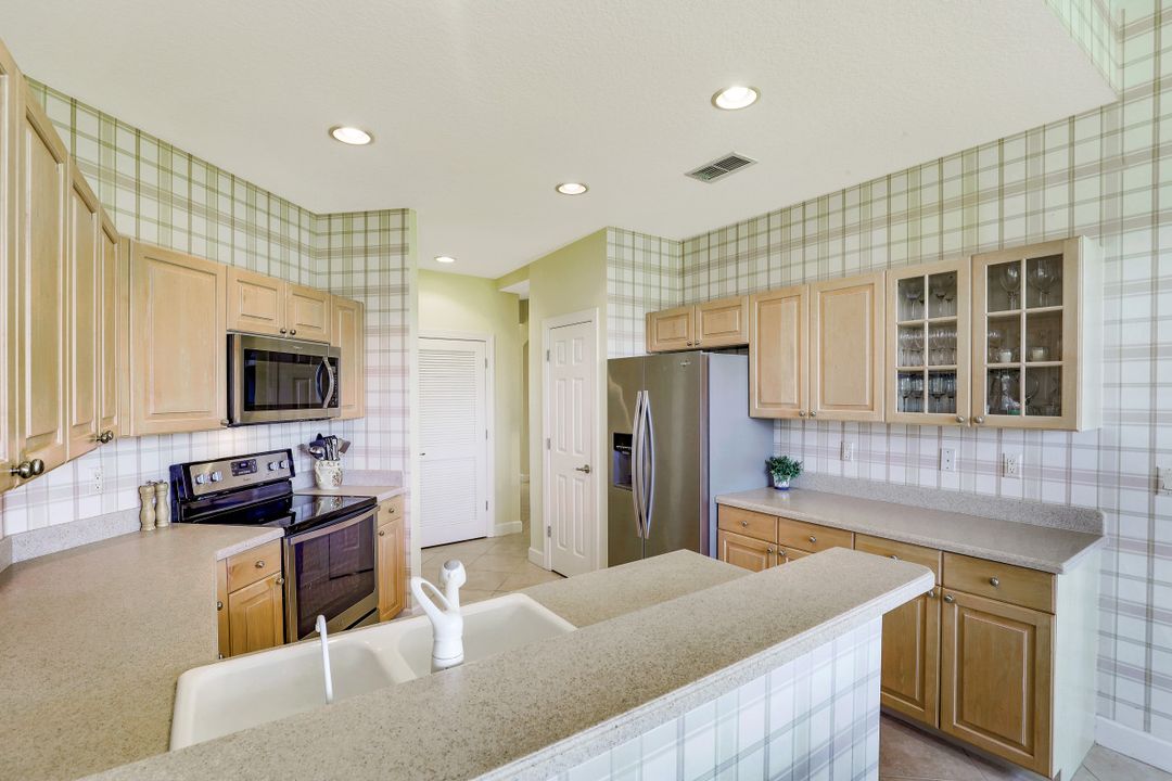 9540 Cypress Hammock Cir #102, Bonita Springs, FL 34135