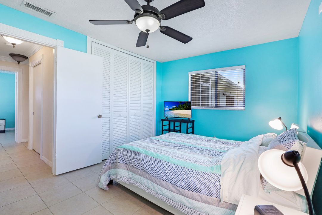 3923 SE 9th Ct, Cape Coral, FL 33904