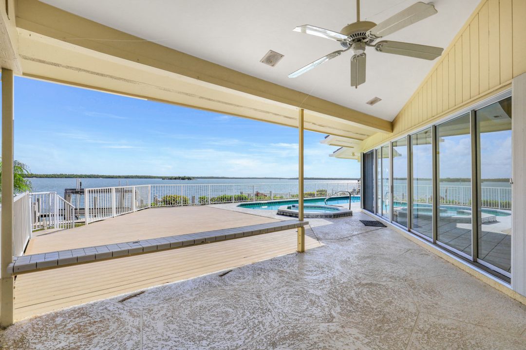 471 Pepperwood Ct, Marco Island, FL 34145