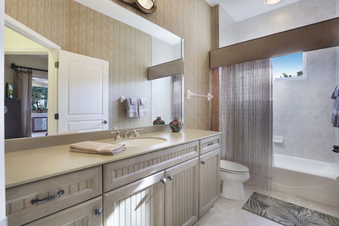 2604 Cape Coral Pkwy W, Cape Coral, FL 33914