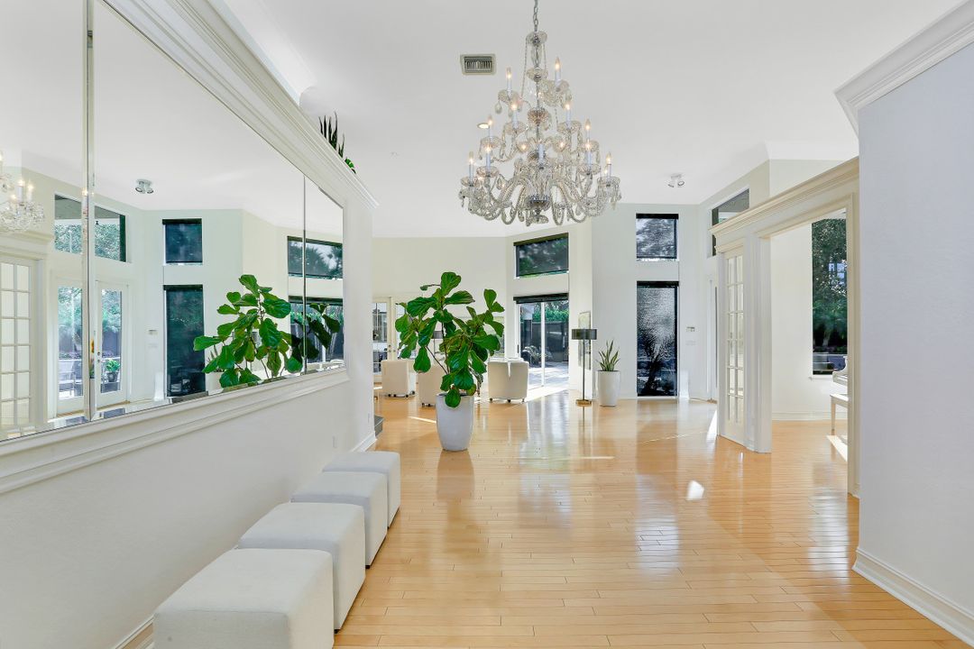 1108 Grand Isle Dr, Naples, FL 34108