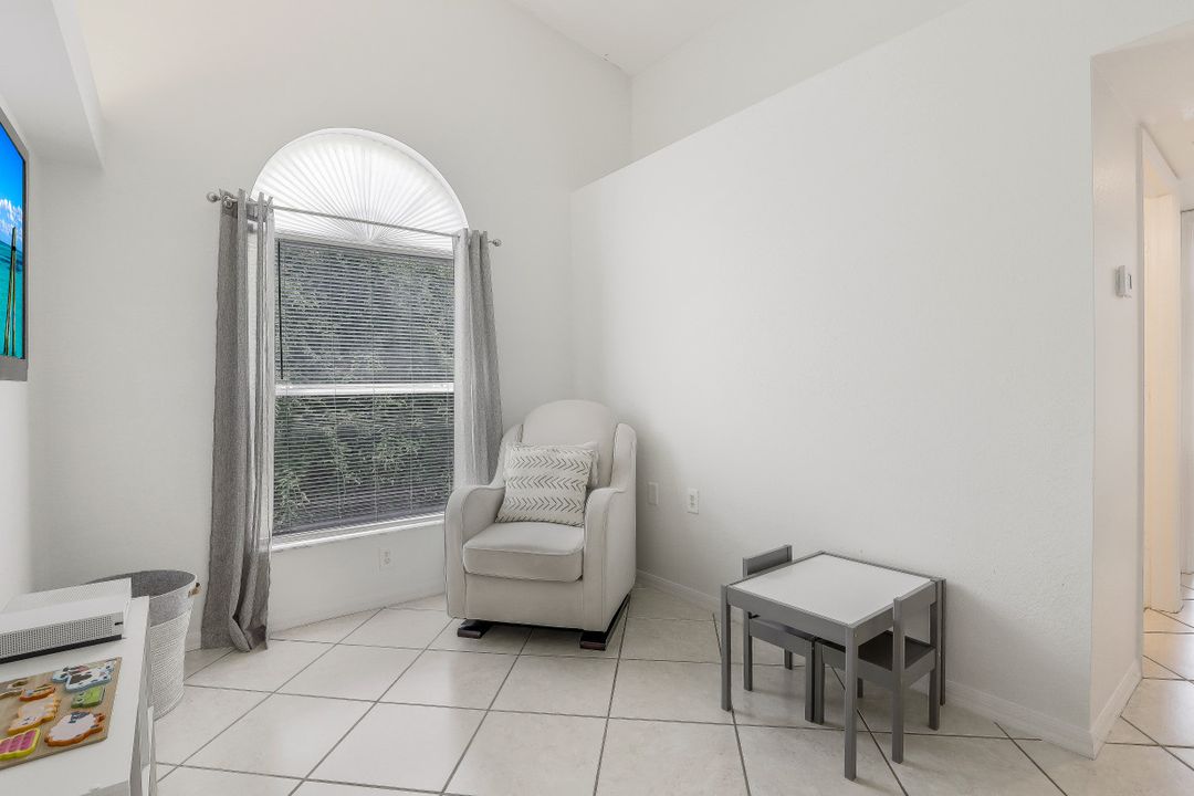 4910 Cougar Ct N #205, Naples, FL 34109