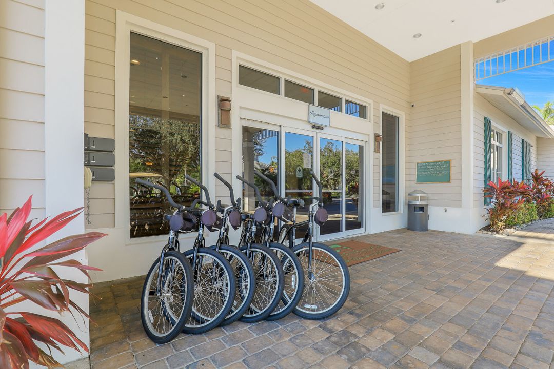 7965 Mahogany Run Ln #312, Naples, FL 34113