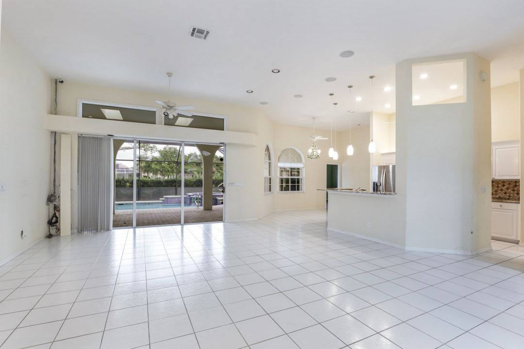 9926 Ortega Ln, Bonita Springs, FL 34135