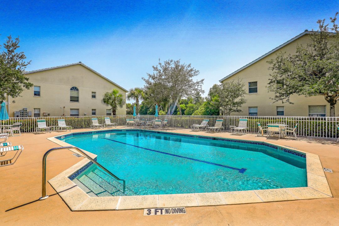 4910 Cougar Ct N #1-101, Naples, FL 34109