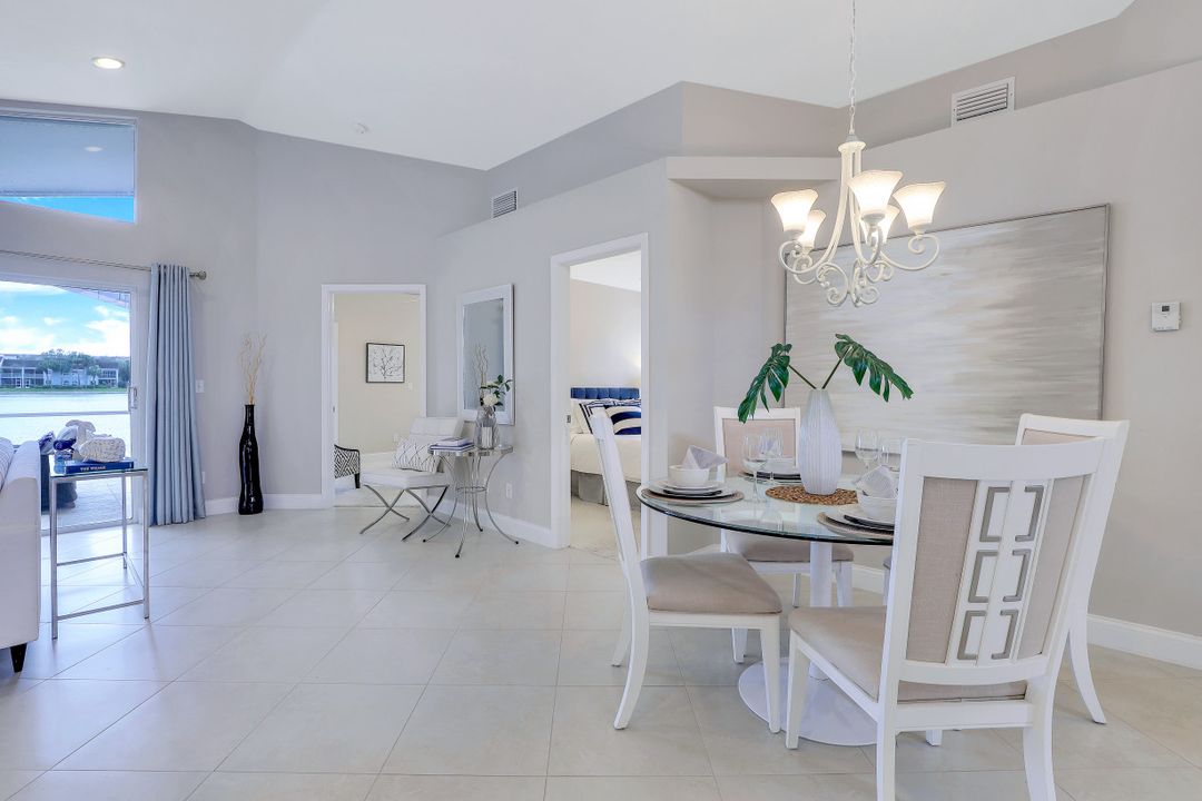 2810 Sailors Way, Naples, FL 34109