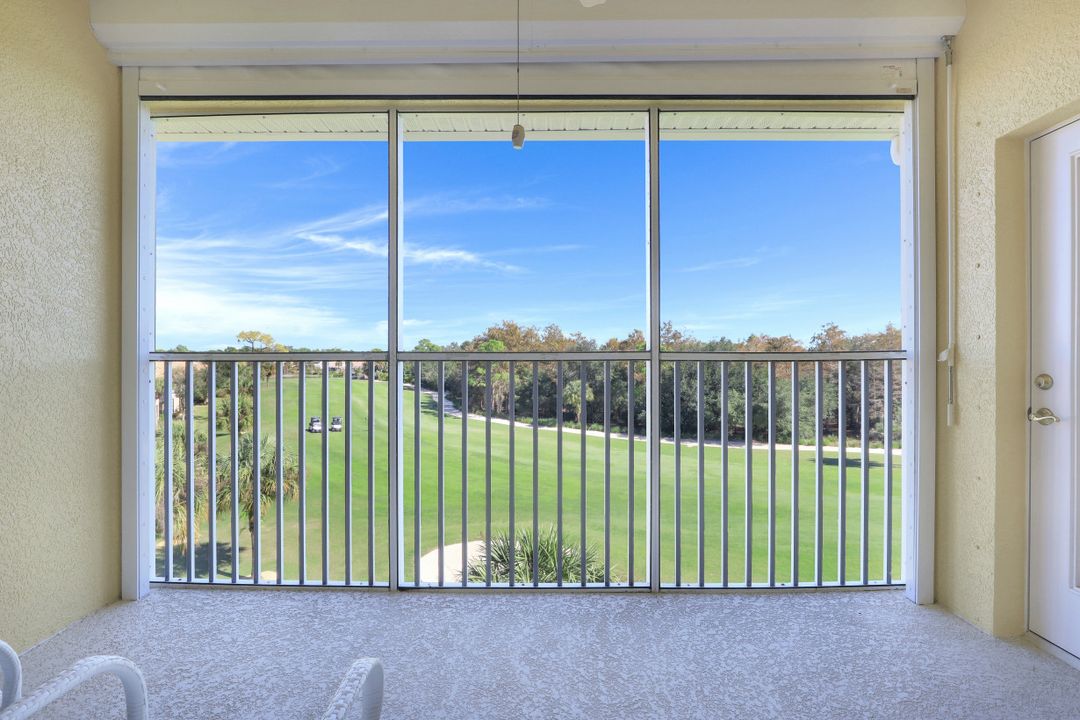 6828 Sterling Greens Dr #4402, Naples, FL 34104