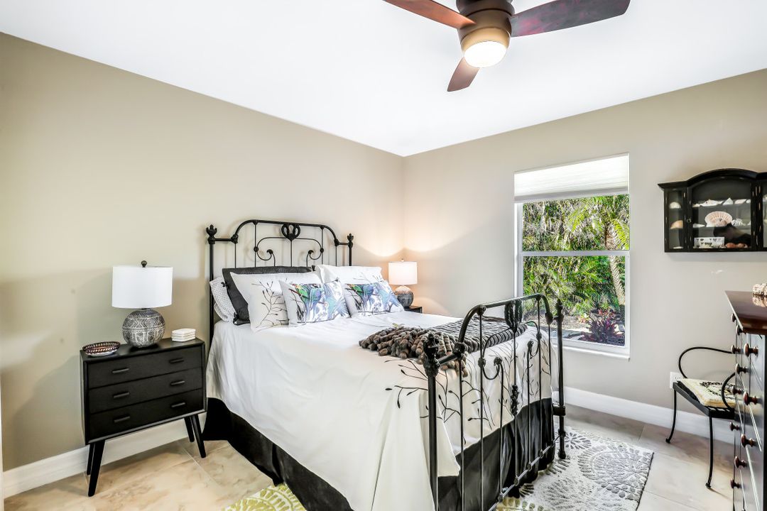 4832 Agualinda Blvd, Cape Coral, FL 33914