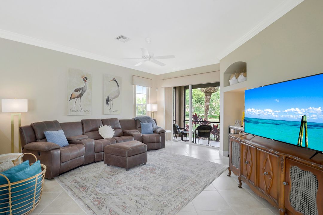 8902 Dartmoor Way, Fort Myers, FL 33908