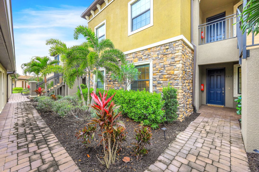9378 Pocida Ct Unit 103, Naples, FL 34119