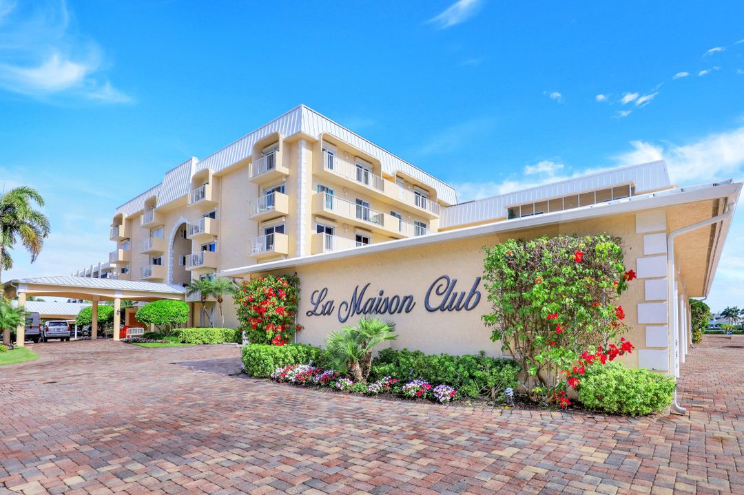 3450 Gulf Shore Blvd N #313, Naples, FL 34103