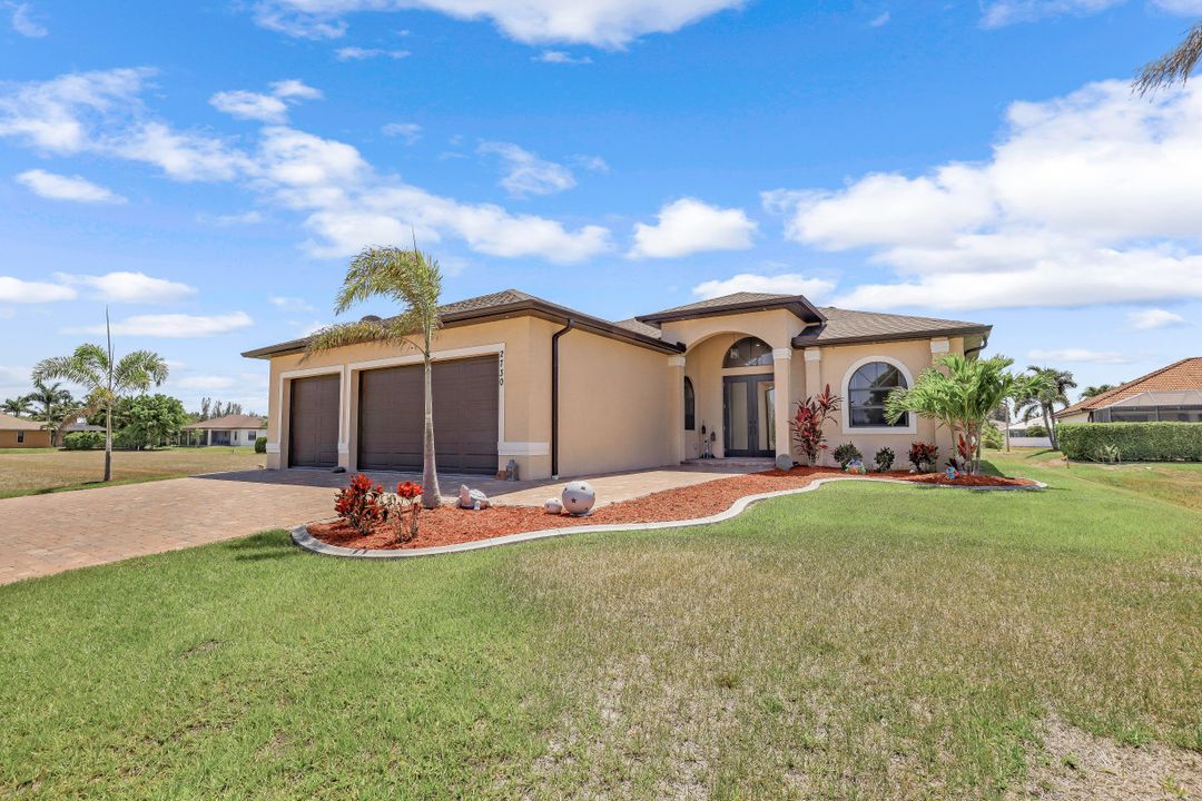 2730 NW 41st Pl, Cape Coral, FL 33993