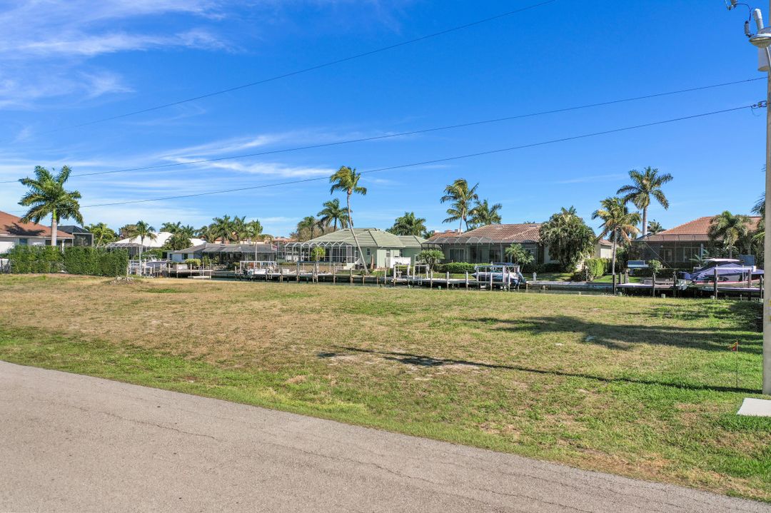 617 Crescent St, Marco Island, FL 34145