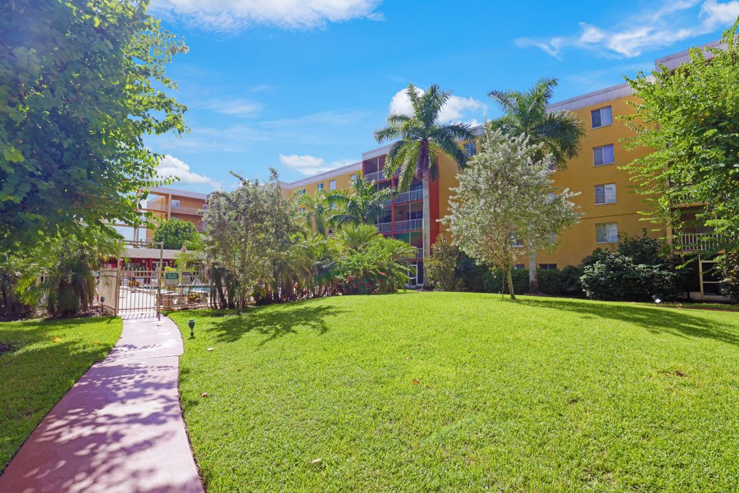 2366 E Mall Dr #205, Fort Myers, FL 33901