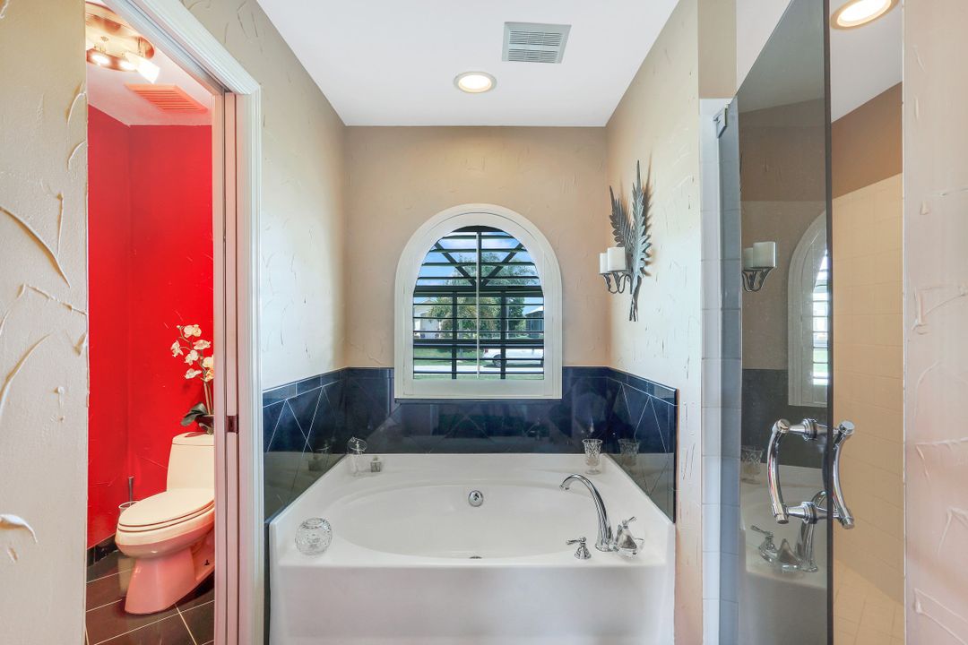 4137 SW 10th Ave, Cape Coral, FL 33914