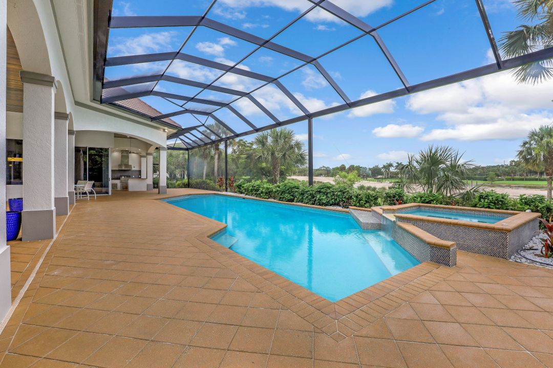 11430 Golden Eagle Ct, Naples, FL 34120