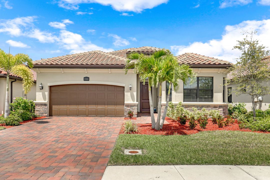 17240 Galway Run CT, Bonita Springs, FL 34135
