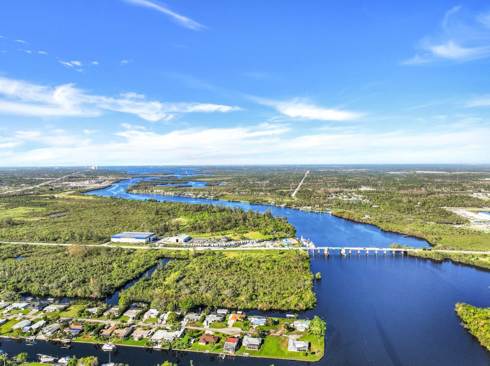 12519 River Rd, Fort Myers, FL 33905