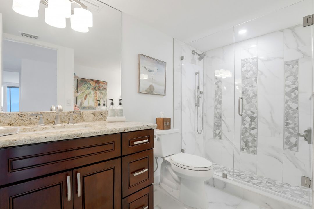 5 Bluebill Ave #606, Naples, FL 34108