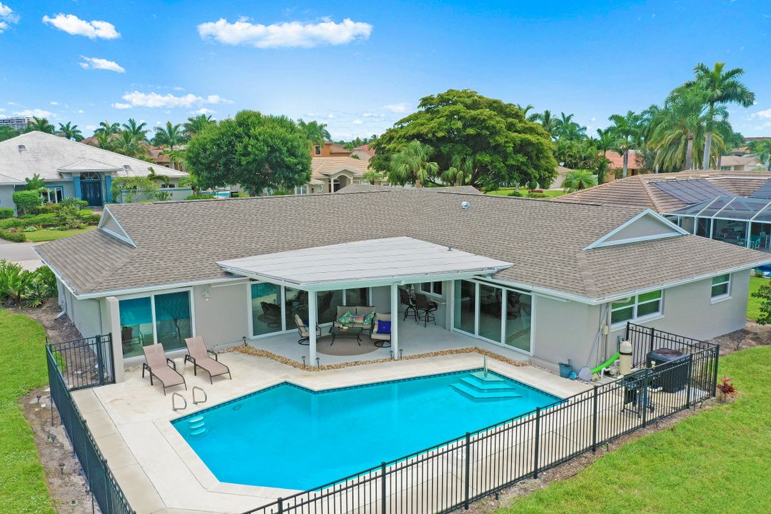 922 S Town and River Dr, Fort Myers, FL 33919