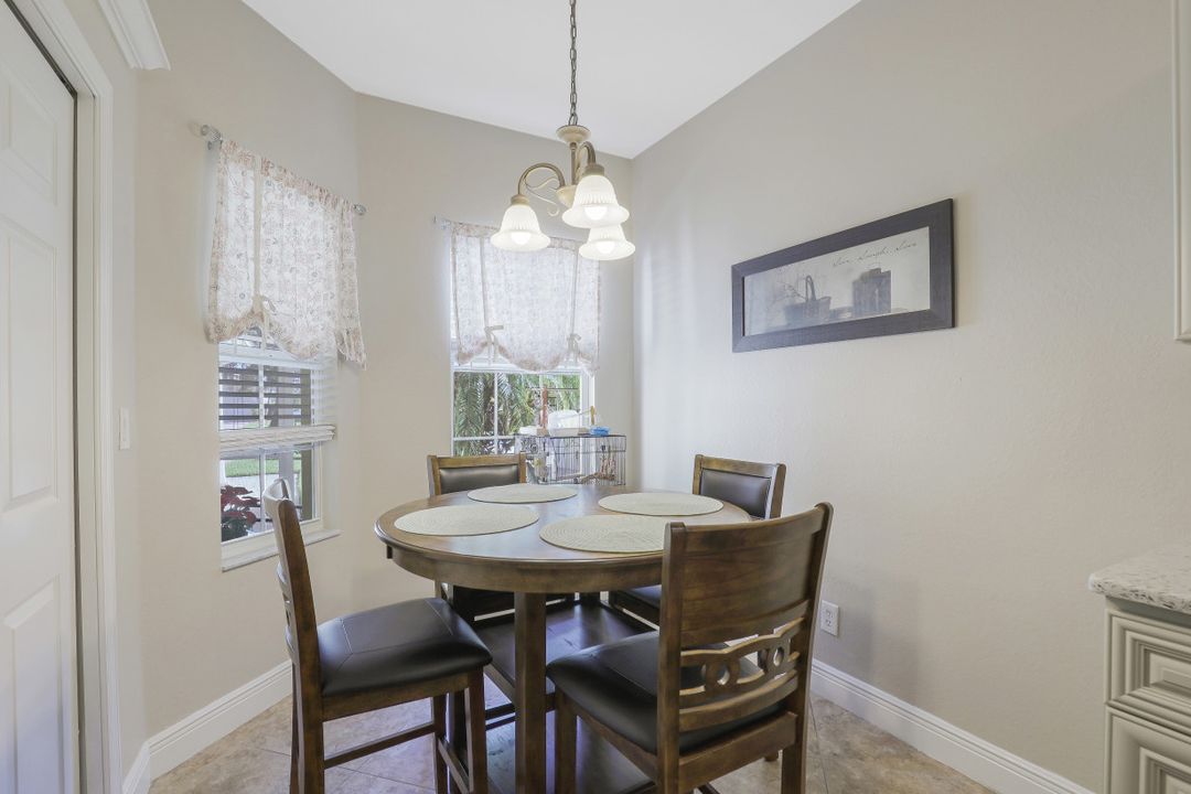 7782 Berkshire Pines Dr, Naples, FL 34104