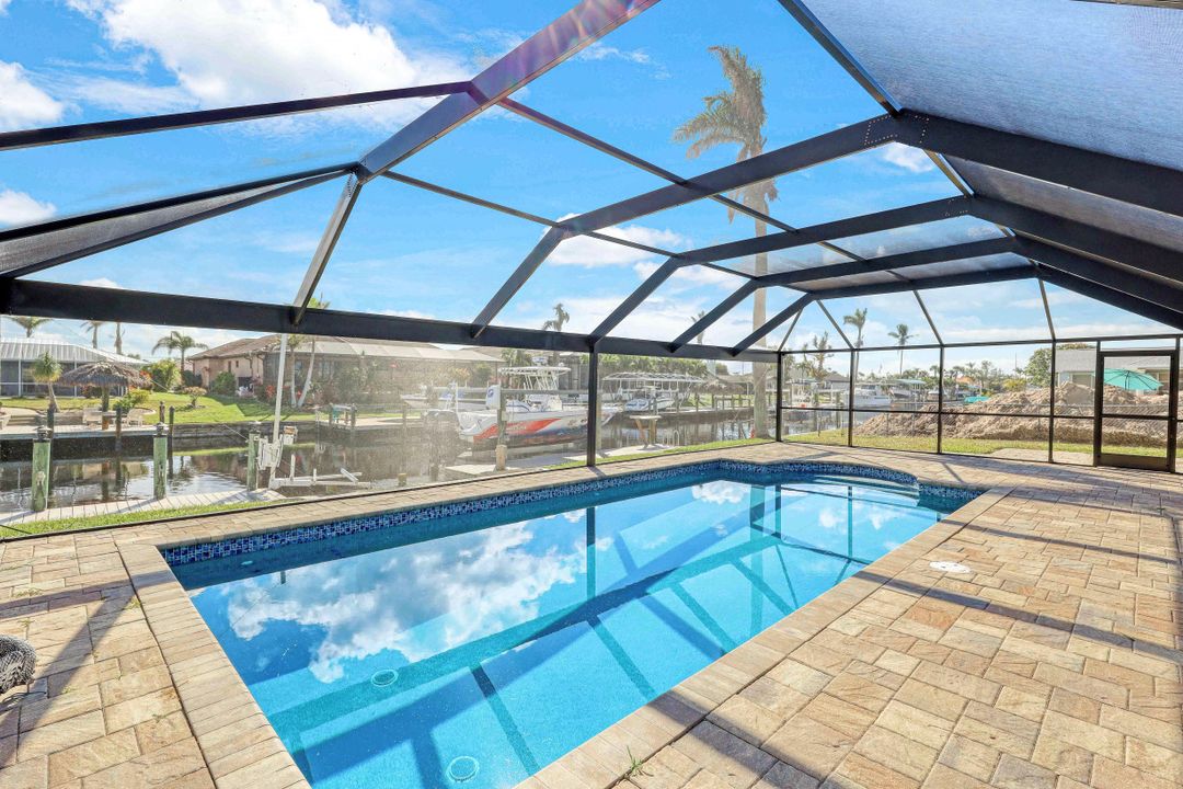 5243 SW 3rd Ave, Cape Coral, FL 33914