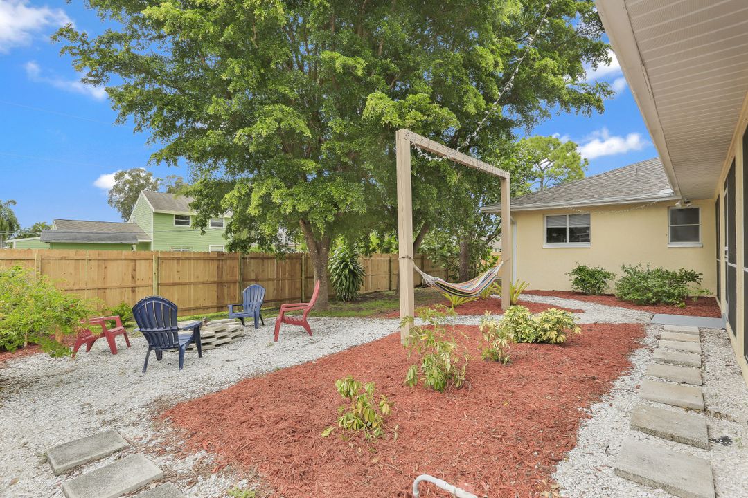 17384 Delaware Rd, Fort Myers, FL 33967