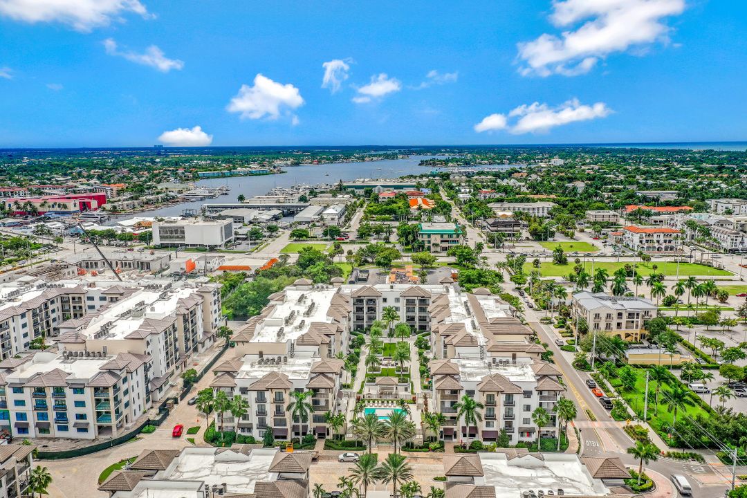 1030 3rd Ave S #105, Naples, FL 34102