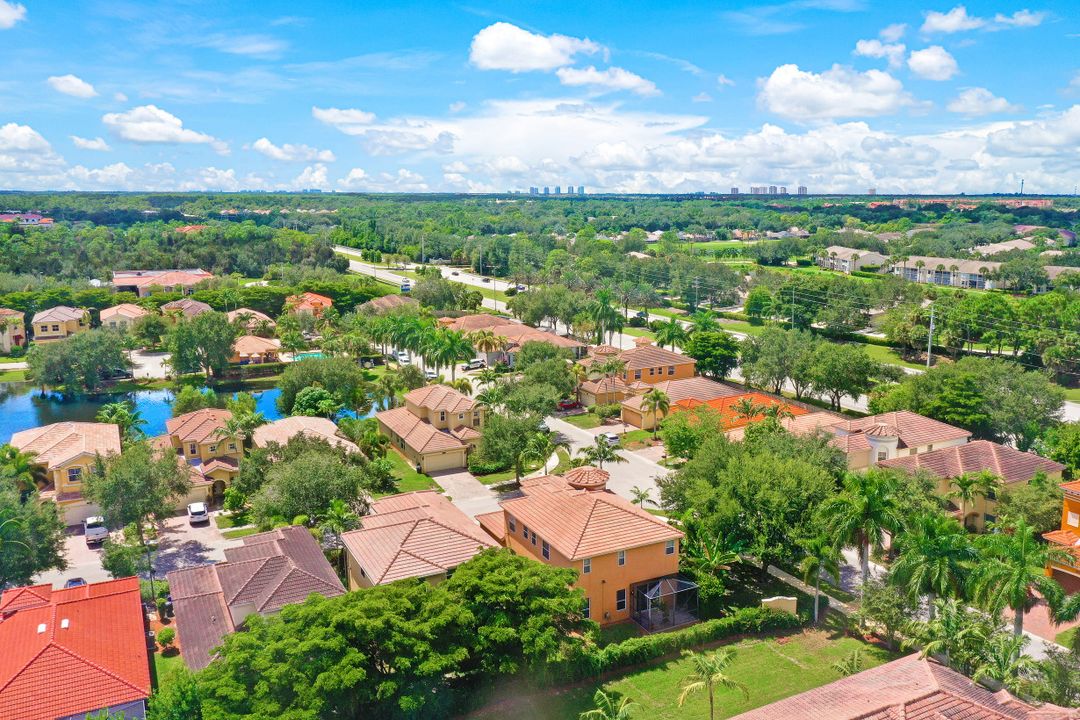 10100 N Golden Elm Dr, Estero, FL 33928