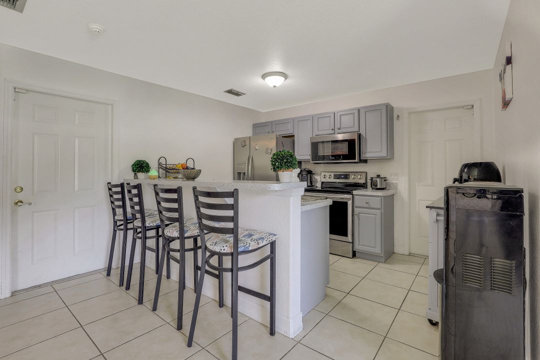 3660 20th Ave SE, Naples, FL 34117