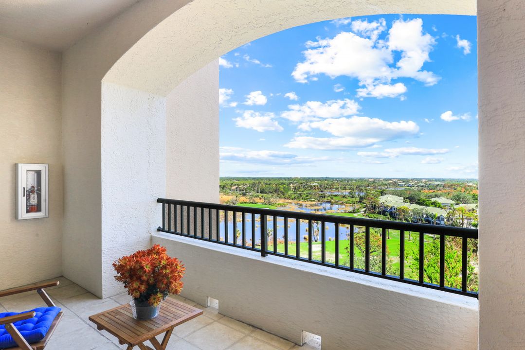 4811 Island Pond Ct #905, Bonita Springs, FL 34134