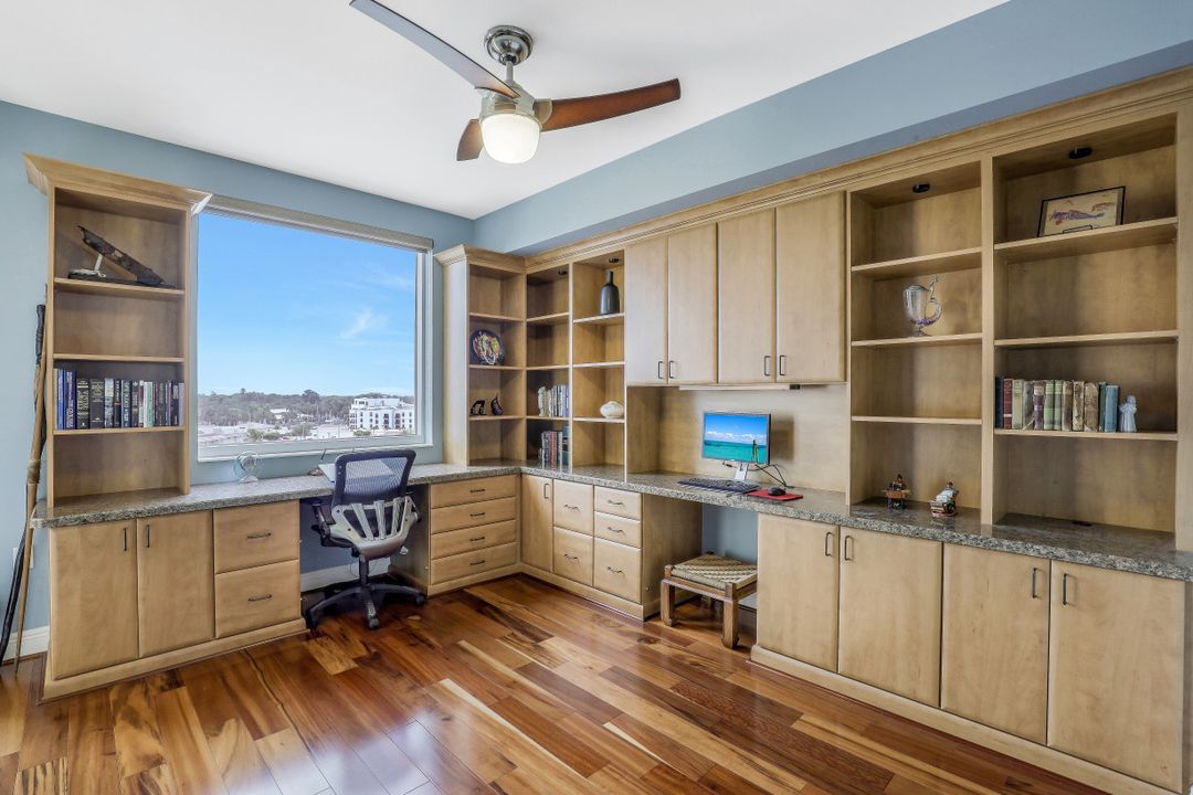 2090 W First St #808, Fort Myers, FL 33901