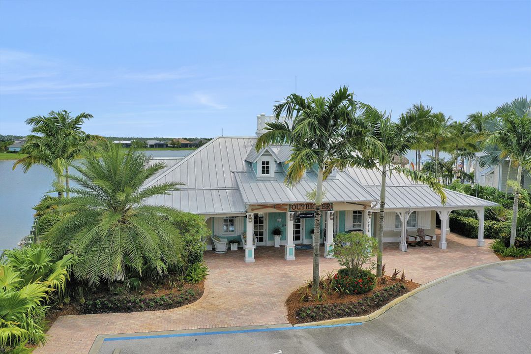 14684 Tropical Dr, Naples, FL 34114