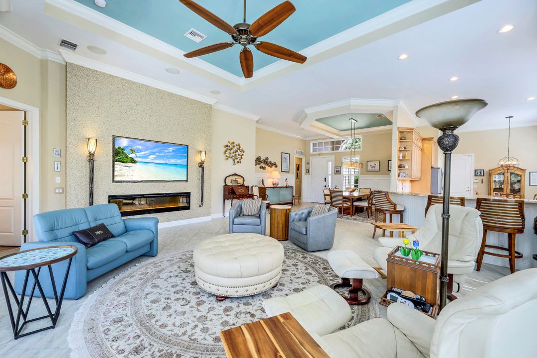 28625 Pienza Ct, Bonita Springs, FL 34135