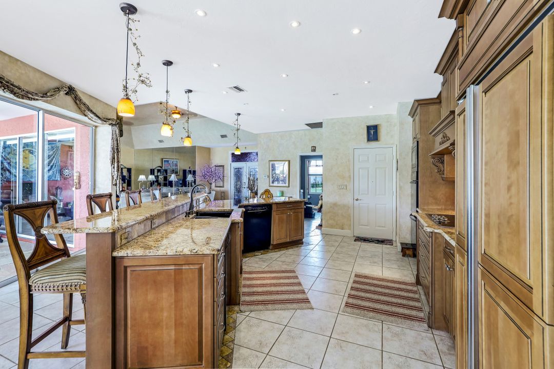 419 Nassau Ct, Marco Island, FL 34145