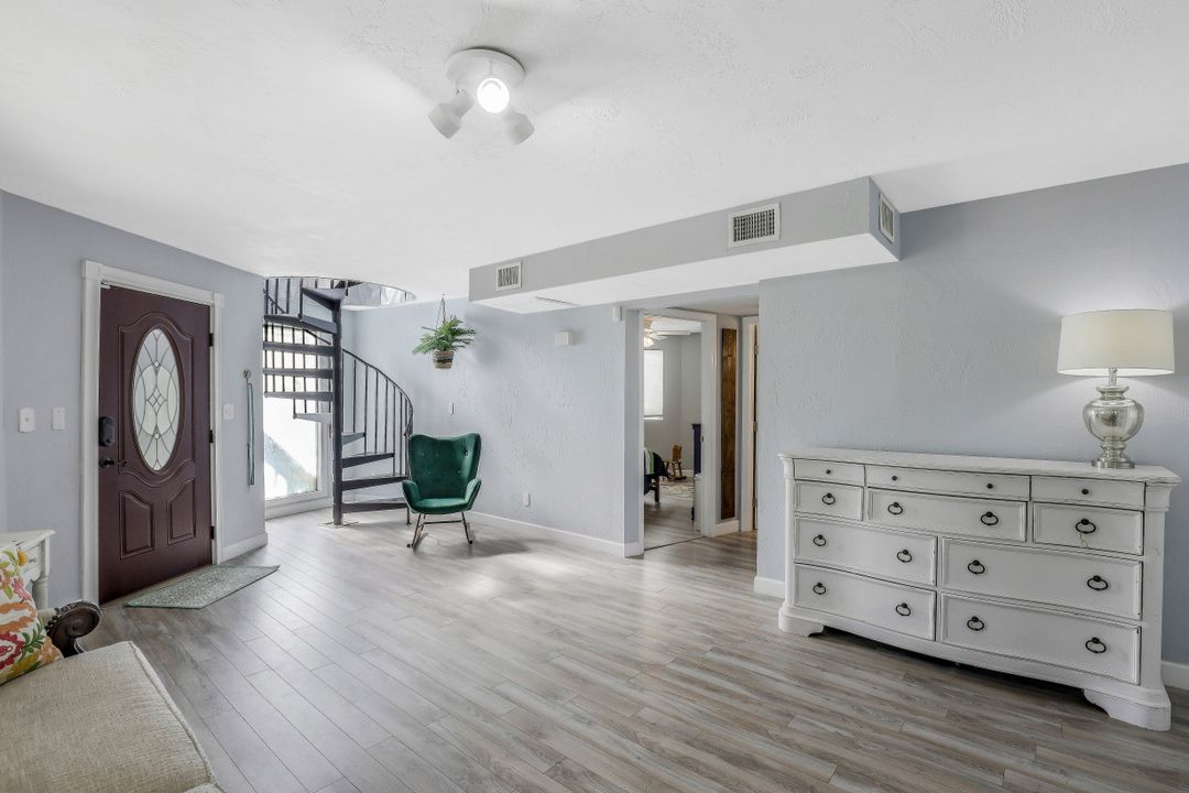 3035 64th St SW, Naples, FL 34105