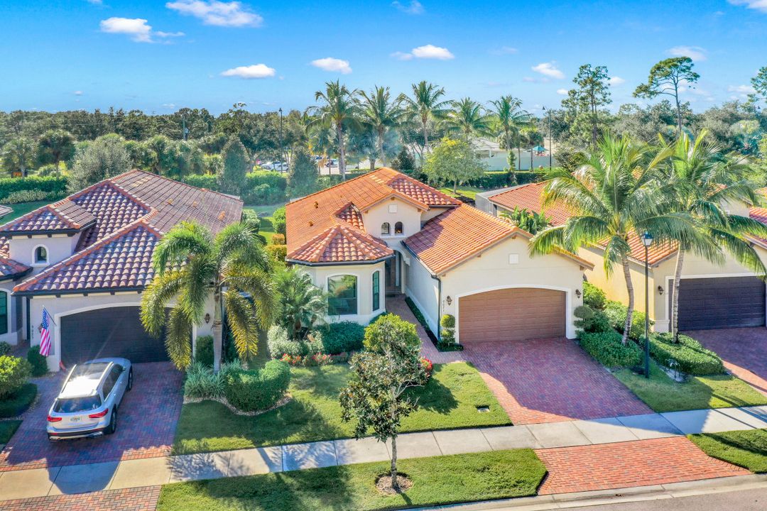 9021 Isla Bella Cir, Bonita Springs, FL 34135