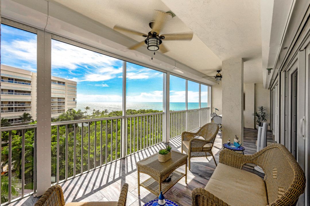 1 Bluebill Ave #803, Naples, FL 34108