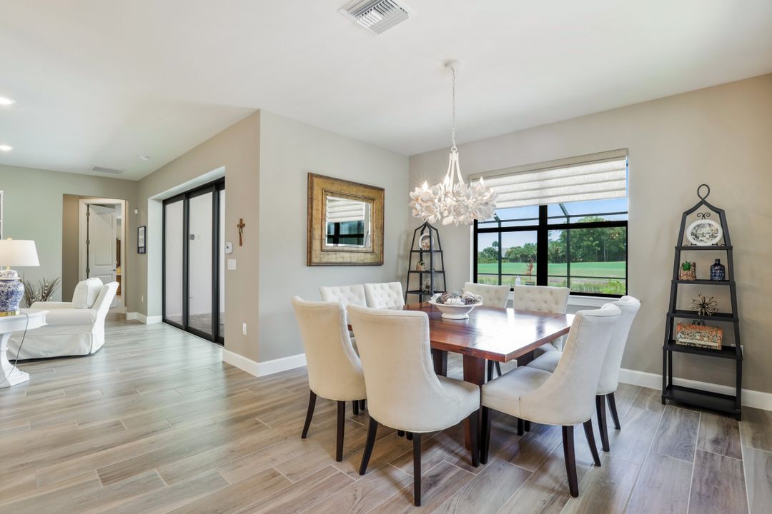 9373 Surfbird Ct, Naples, FL 34120