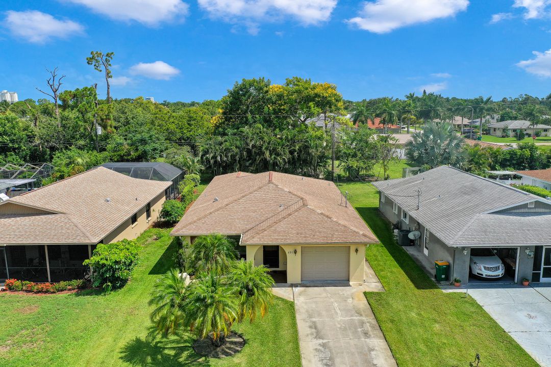 691 104th Ave N, Naples, FL 34108