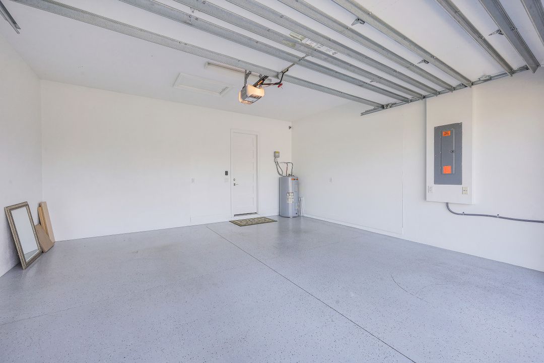 7007 Dominica Dr, Naples, FL 34113