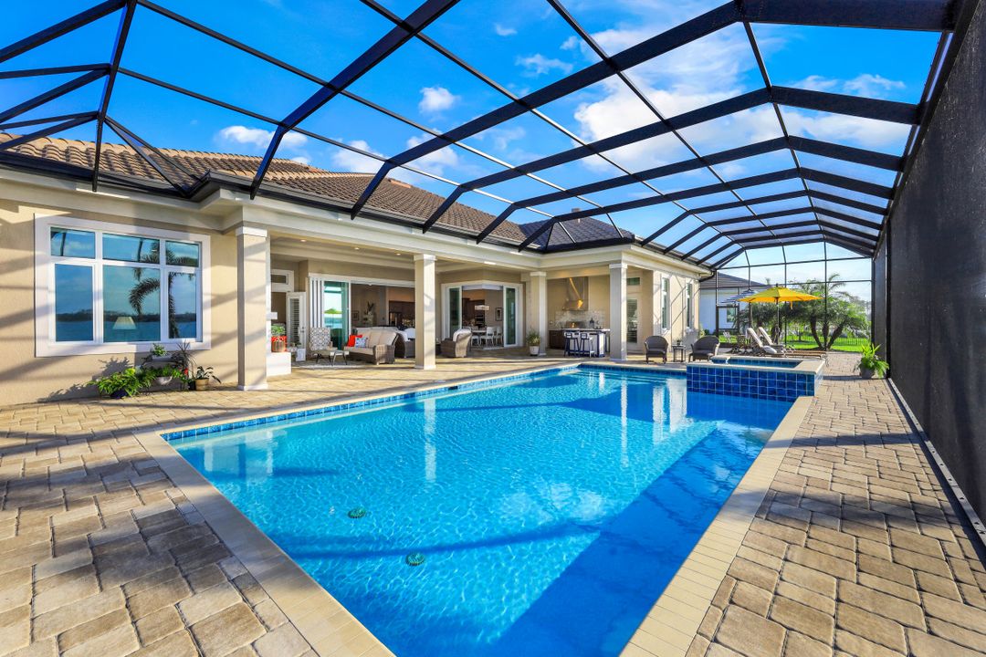 18540 Blue Eye Loop, Fort Myers, FL 33913