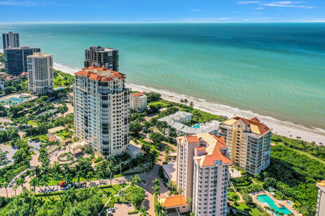 40 Seagate Dr #501, Naples, FL 34103
