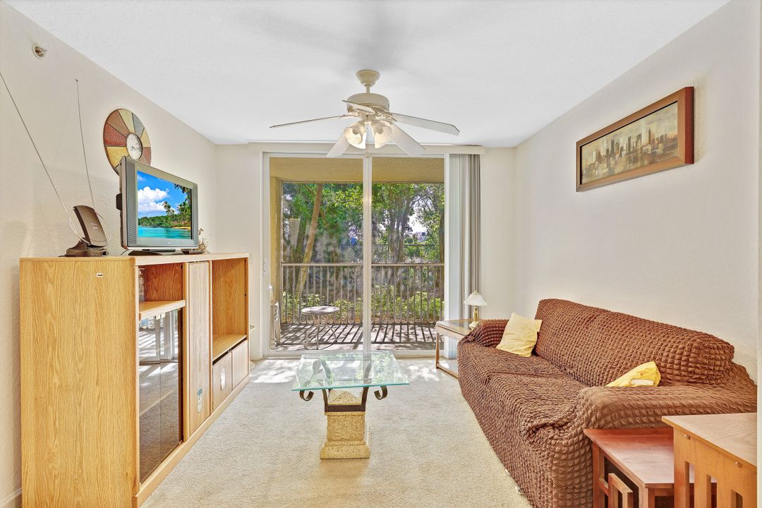 4122 Residence Drive #102, Fort Myers, FL 33901