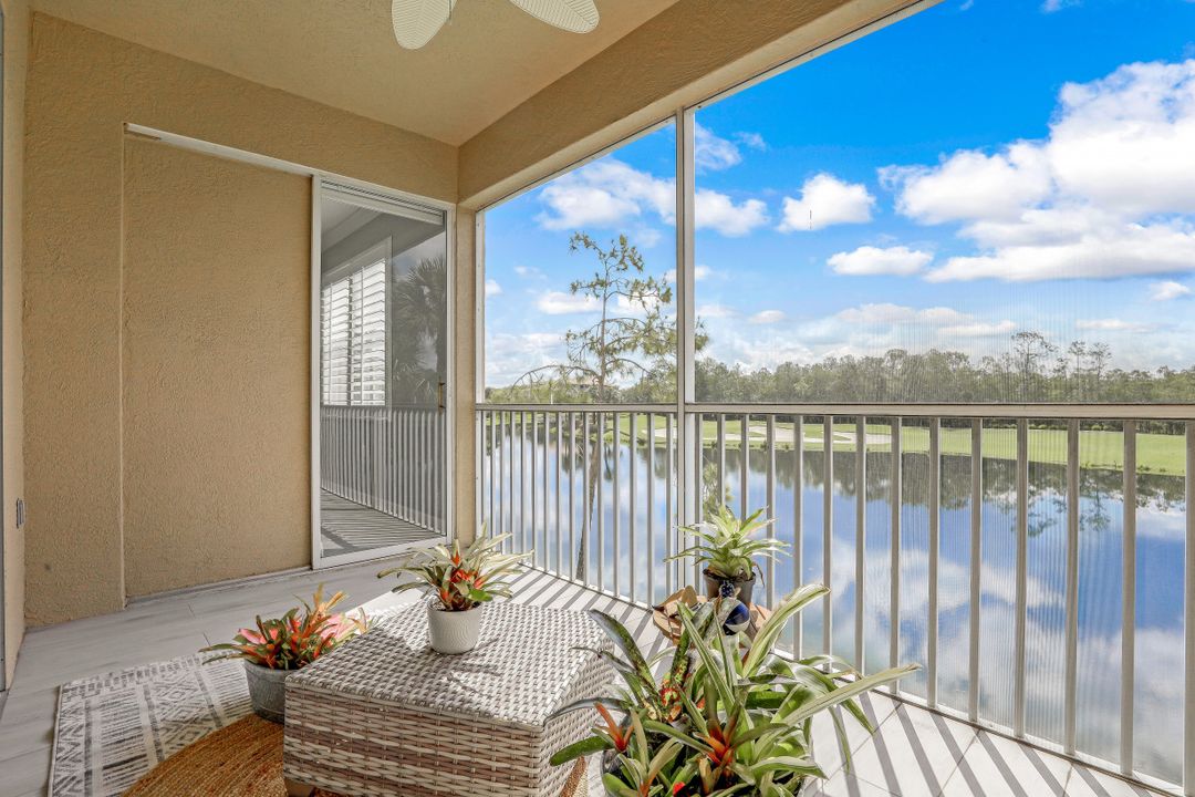 3780 Sawgrass Way #3325, Naples, FL 34112