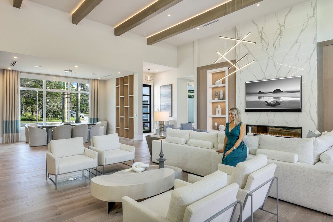 817 Buttonbush Ln, Naples, FL 34108