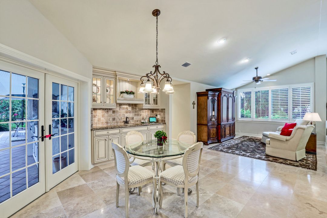 4224 Snowberry Ln, Naples, FL 34119