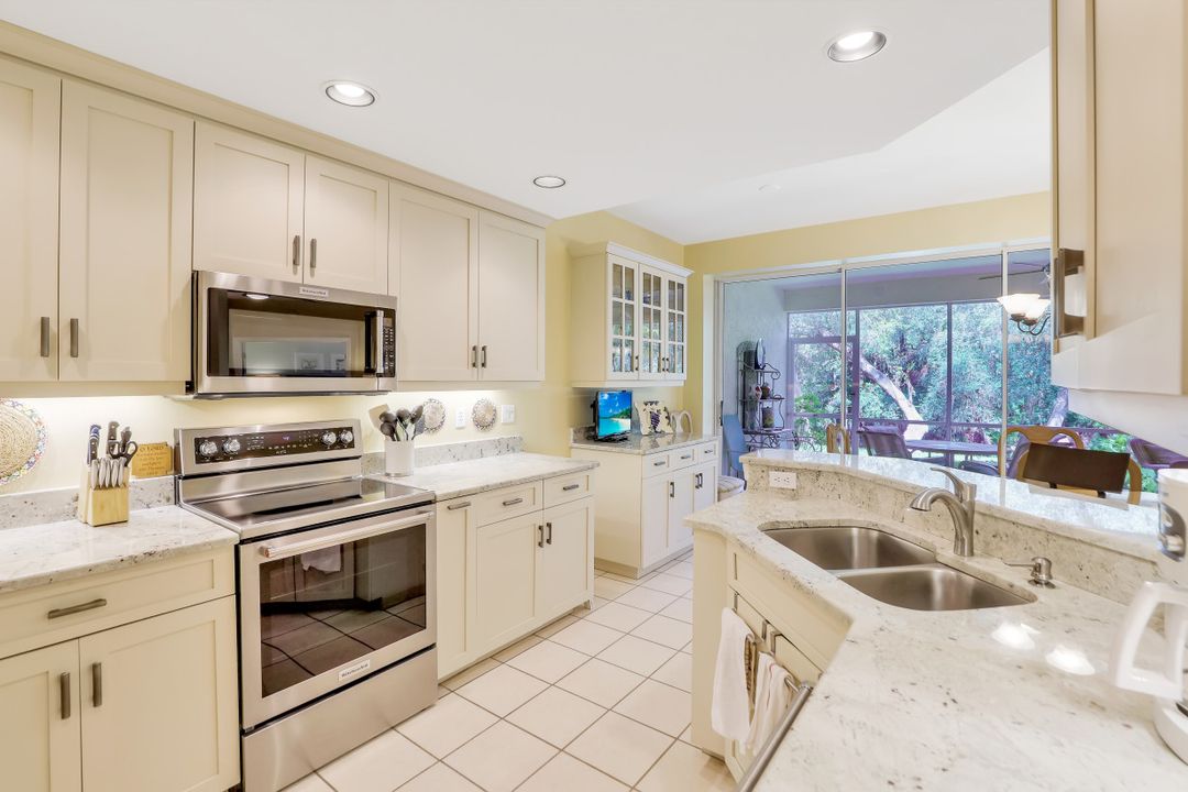 25212 Pelican Creek Cir #102, Bonita Springs, FL 34134