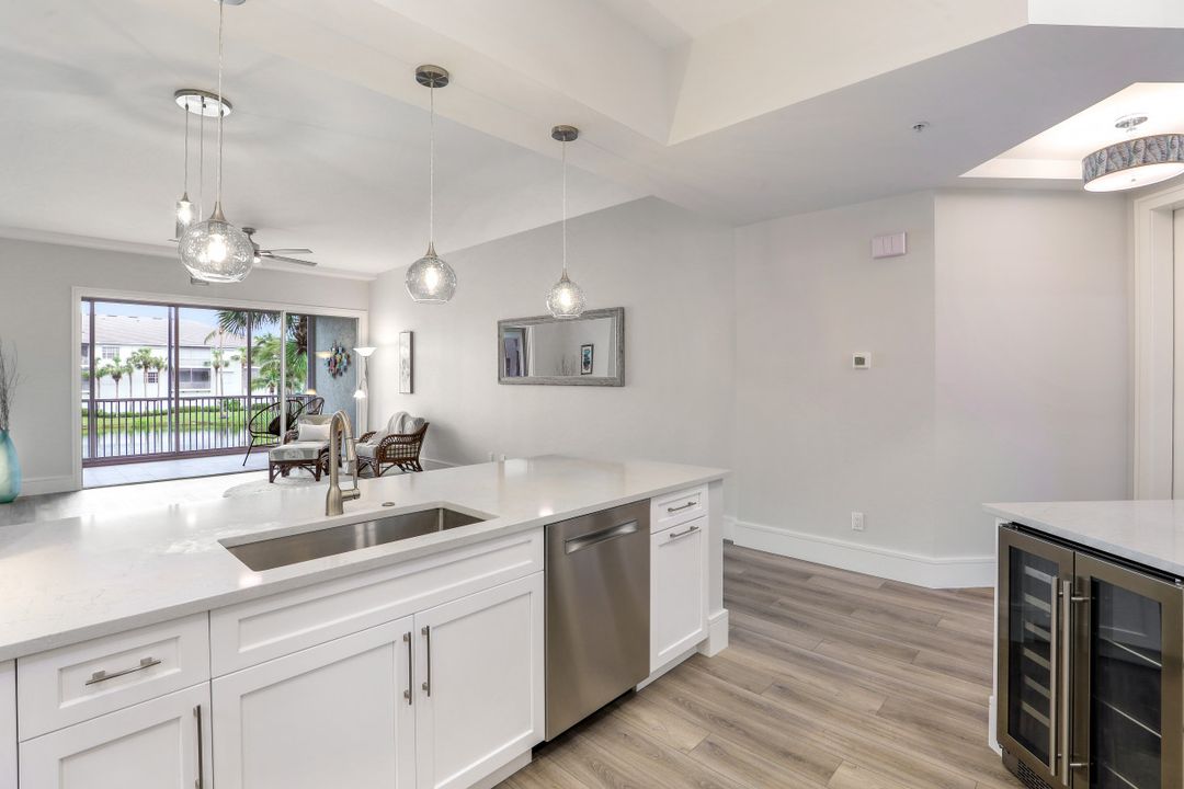 835 Bentwater Cir #103, Naples, FL 34108
